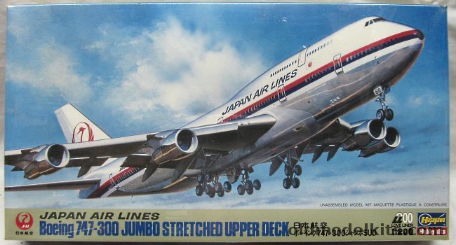 Hasegawa 1/200 Boeing 747-300 Stretched Upper Deck - JAL Japan Air Lines, LD6 plastic model kit
